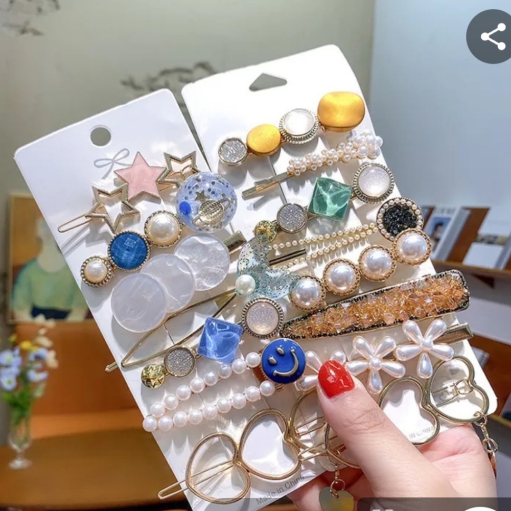 I'll Try & Restock 7 Piece Barrette Set, Hearts, Stars, Smiley Face & More - Picture 6 of 9